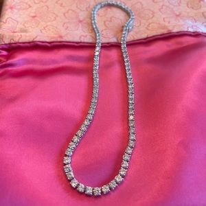 Silver tennis necklace with cubic zirconia, very sparkly
